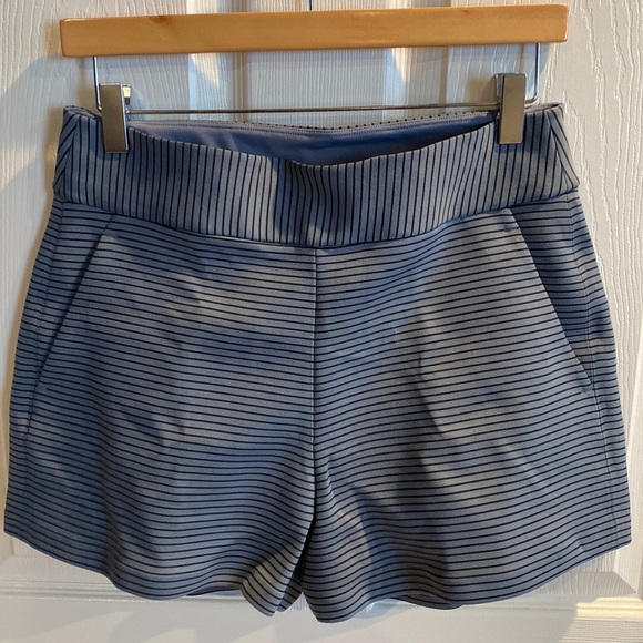 lululemon athletica Pants - lululemon striped athletic short, size 8